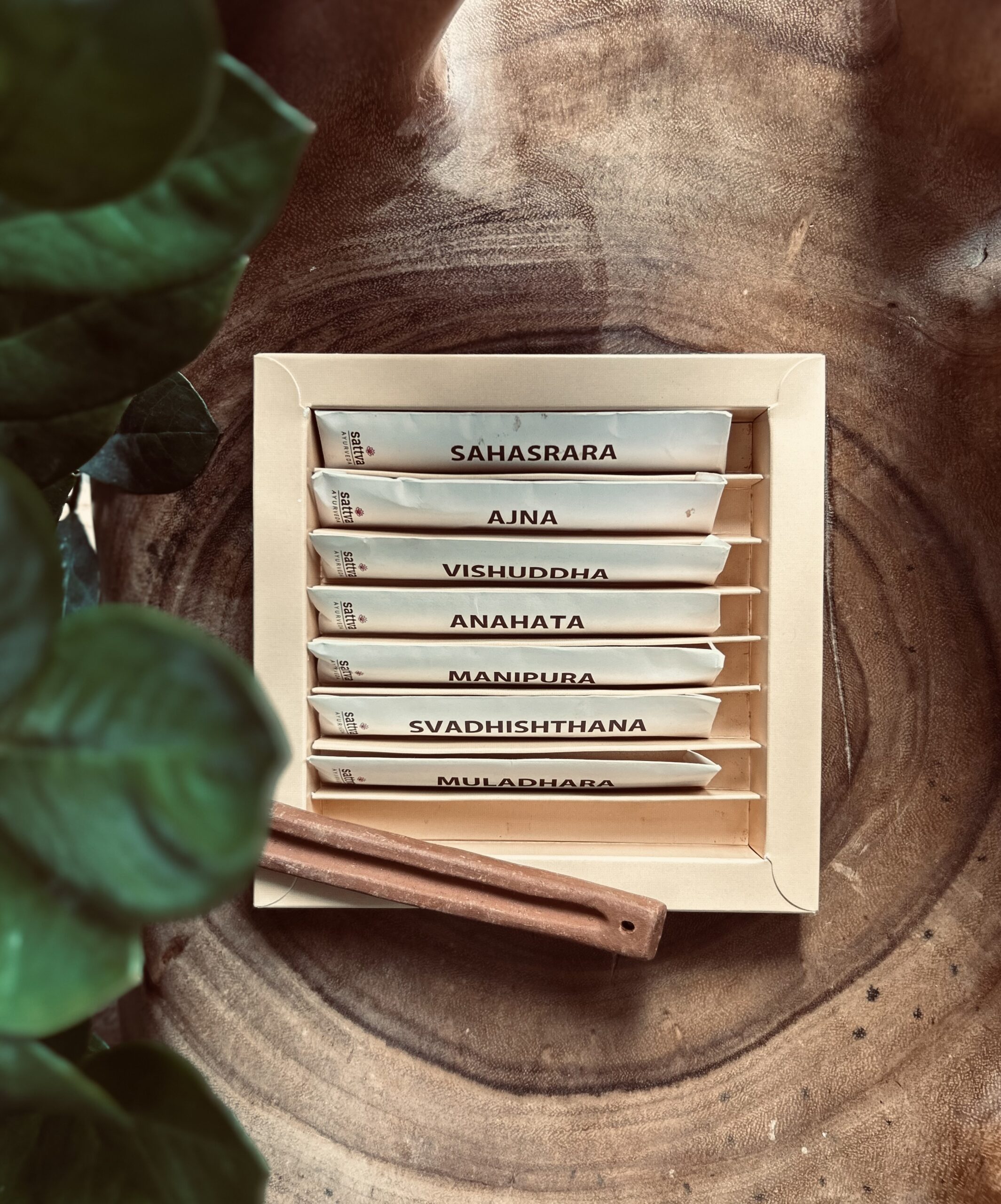 Kadzidła Sattva - Zestaw kadzideł czakralnych - obrazek 2